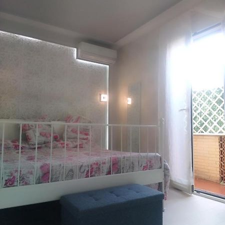 פיומיצ'ינו Rosilienza Suites Private Spa, Patio Garden Free Trasfer To & From Airport מראה חיצוני תמונה