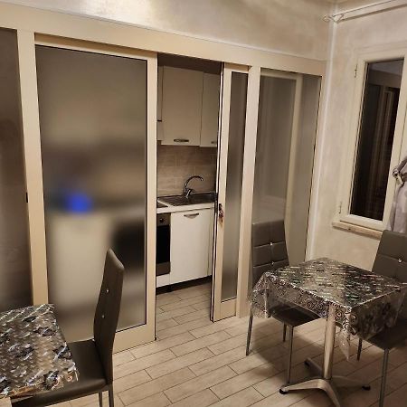 פיומיצ'ינו Rosilienza Suites Private Spa, Patio Garden Free Trasfer To & From Airport מראה חיצוני תמונה
