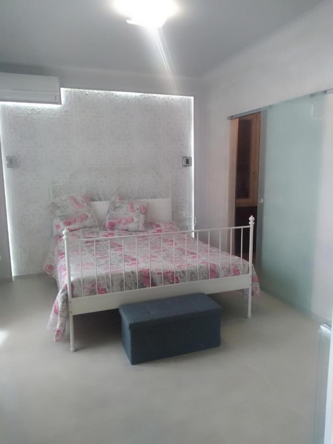 פיומיצ'ינו Rosilienza Suites Private Spa, Patio Garden Free Trasfer To & From Airport מראה חיצוני תמונה