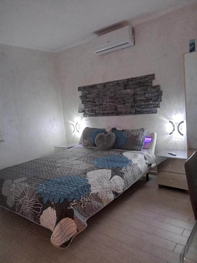 פיומיצ'ינו Rosilienza Suites Private Spa, Patio Garden Free Trasfer To & From Airport מראה חיצוני תמונה