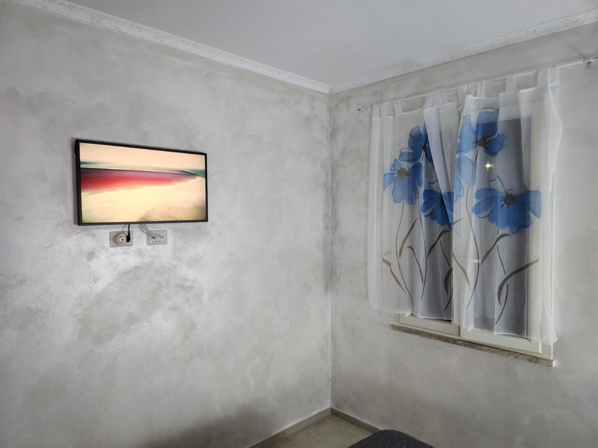 פיומיצ'ינו Rosilienza Suites Private Spa, Patio Garden Free Trasfer To & From Airport מראה חיצוני תמונה