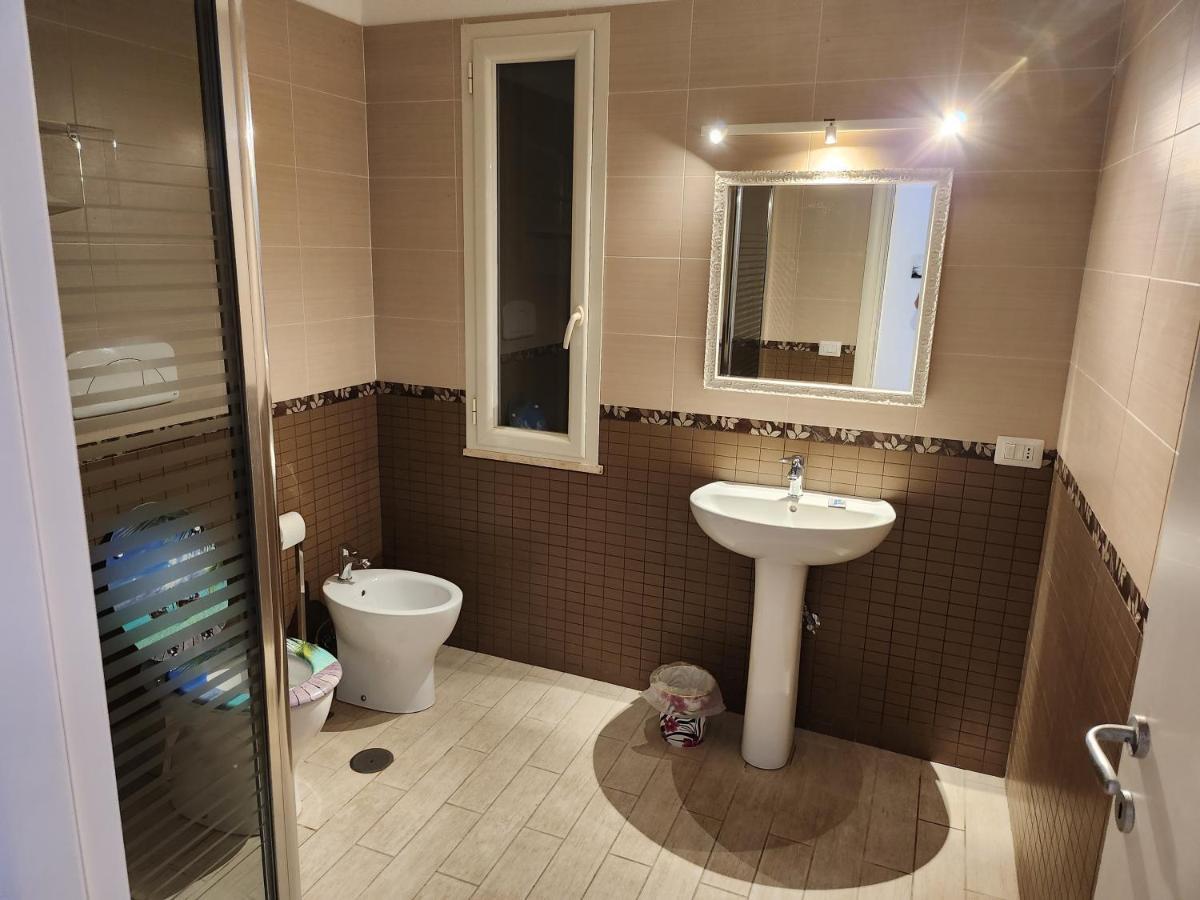 פיומיצ'ינו Rosilienza Suites Private Spa, Patio Garden Free Trasfer To & From Airport מראה חיצוני תמונה