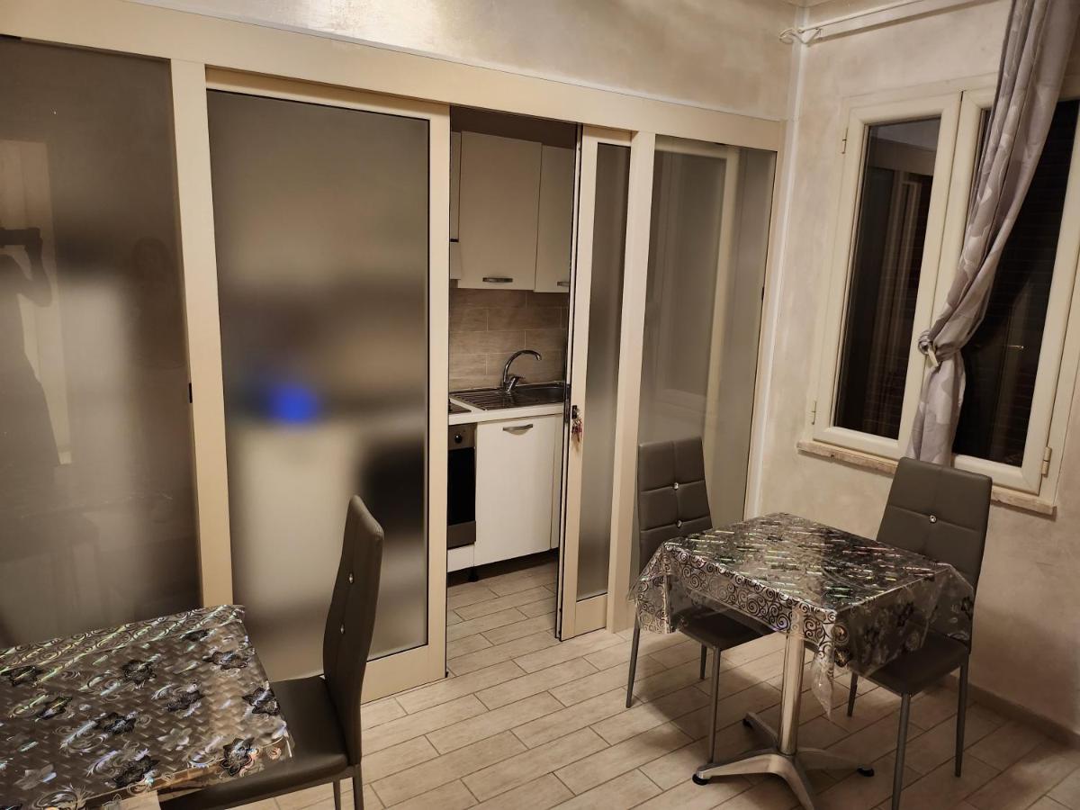 פיומיצ'ינו Rosilienza Suites Private Spa, Patio Garden Free Trasfer To & From Airport מראה חיצוני תמונה