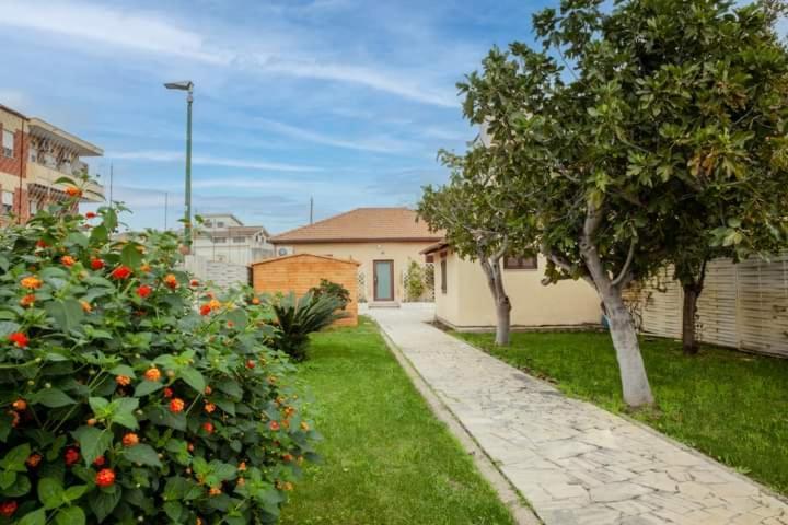 פיומיצ'ינו Rosilienza Suites Private Spa, Patio Garden Free Trasfer To & From Airport מראה חיצוני תמונה